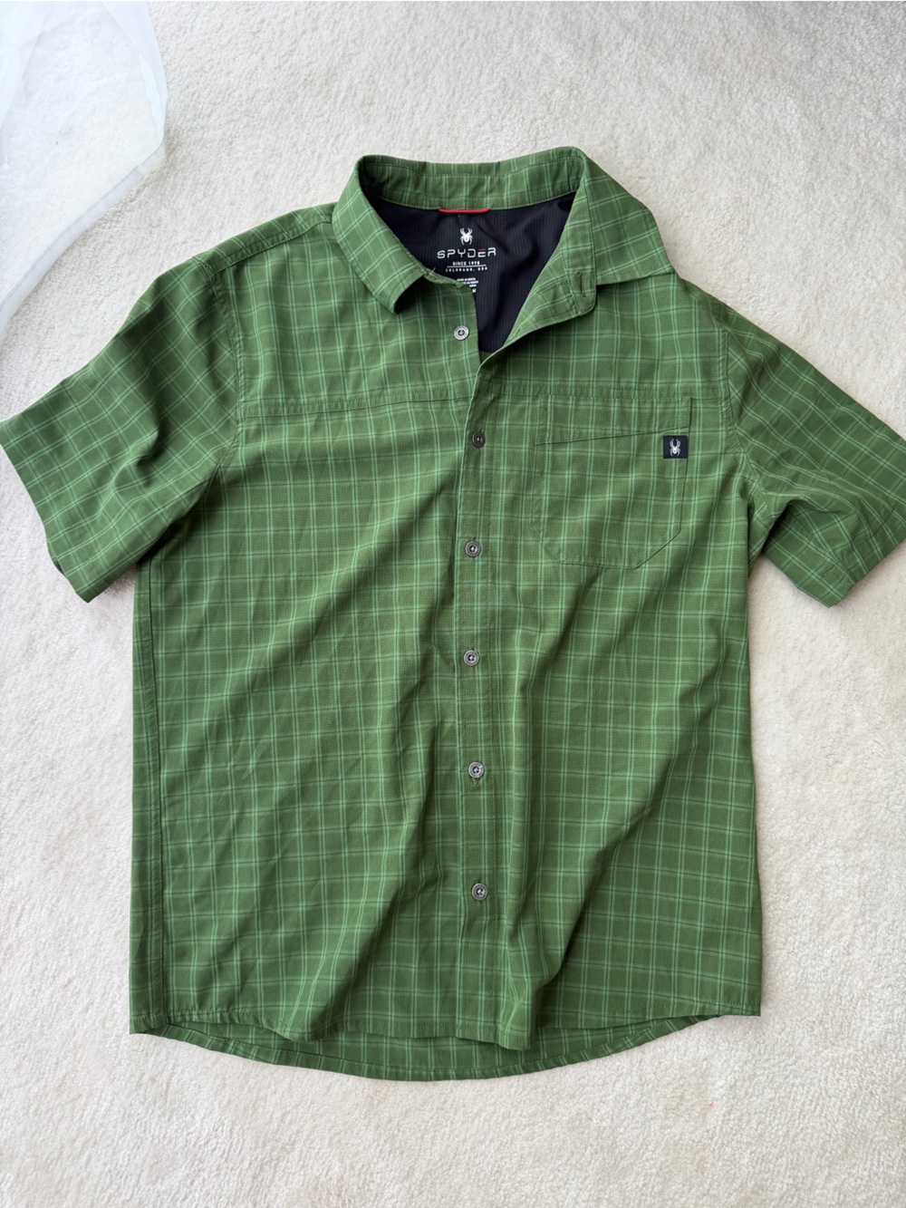 Spyder Men’s Green Plaid Short-Sleeve Button-Down
